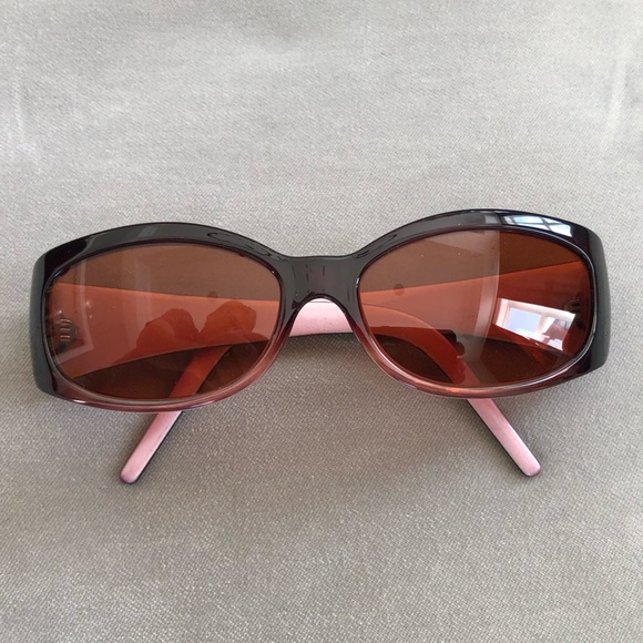 Fendi FS301 540 54/15 130 “Cold Insert” Sunglasses in beautiful condition. - Picture 3 of 12
